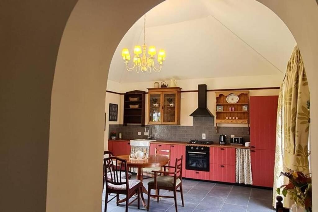 Yellow Heights Accommodation Tinahely Zewnętrze zdjęcie